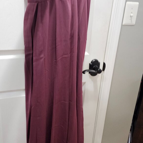 David’s Bridal Dusty Rose Satin Gown Size 6 NWT - Picture 4 of 8